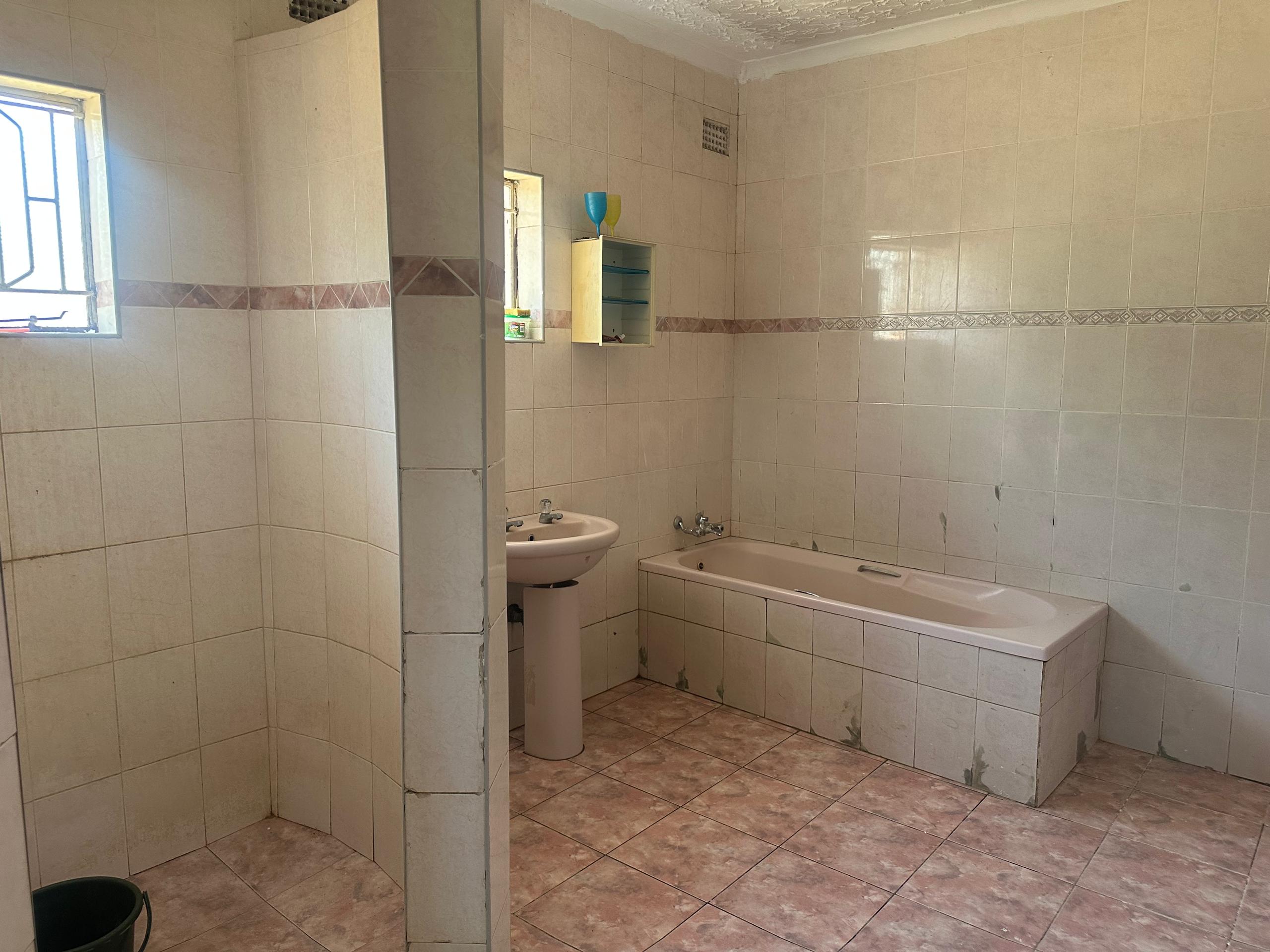NIPHD-QK08 – Free Standing House in Parklands For Sale, property photo 3