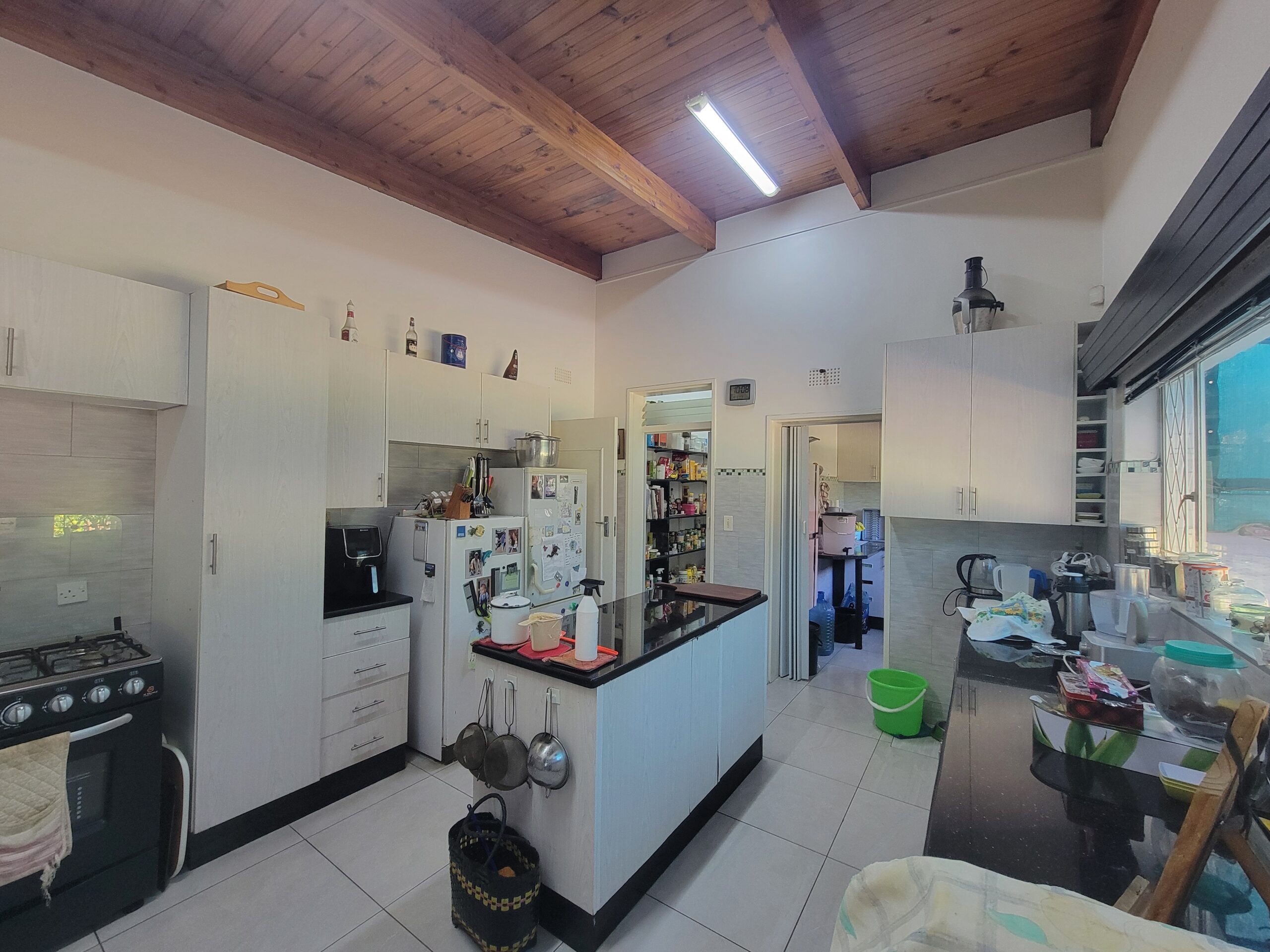 NIPHD-V8TJ – Free Standing House in Hillside For Sale, property photo 7