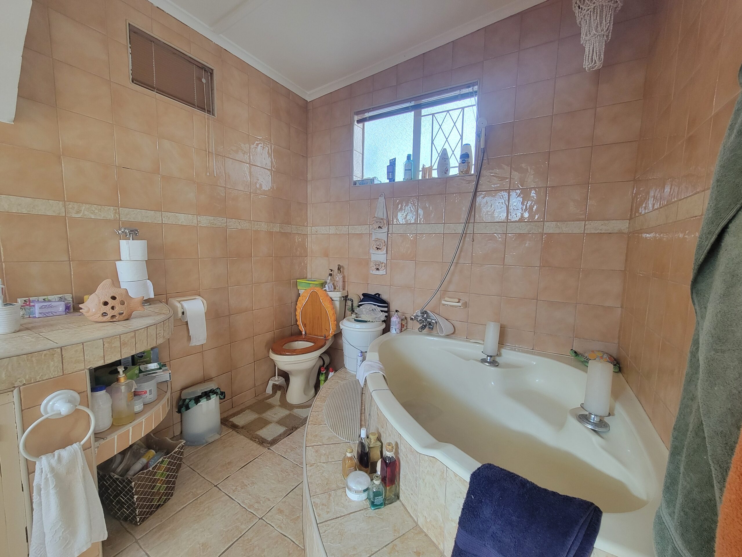NIPHD-V8TJ – Free Standing House in Hillside For Sale, property photo 25
