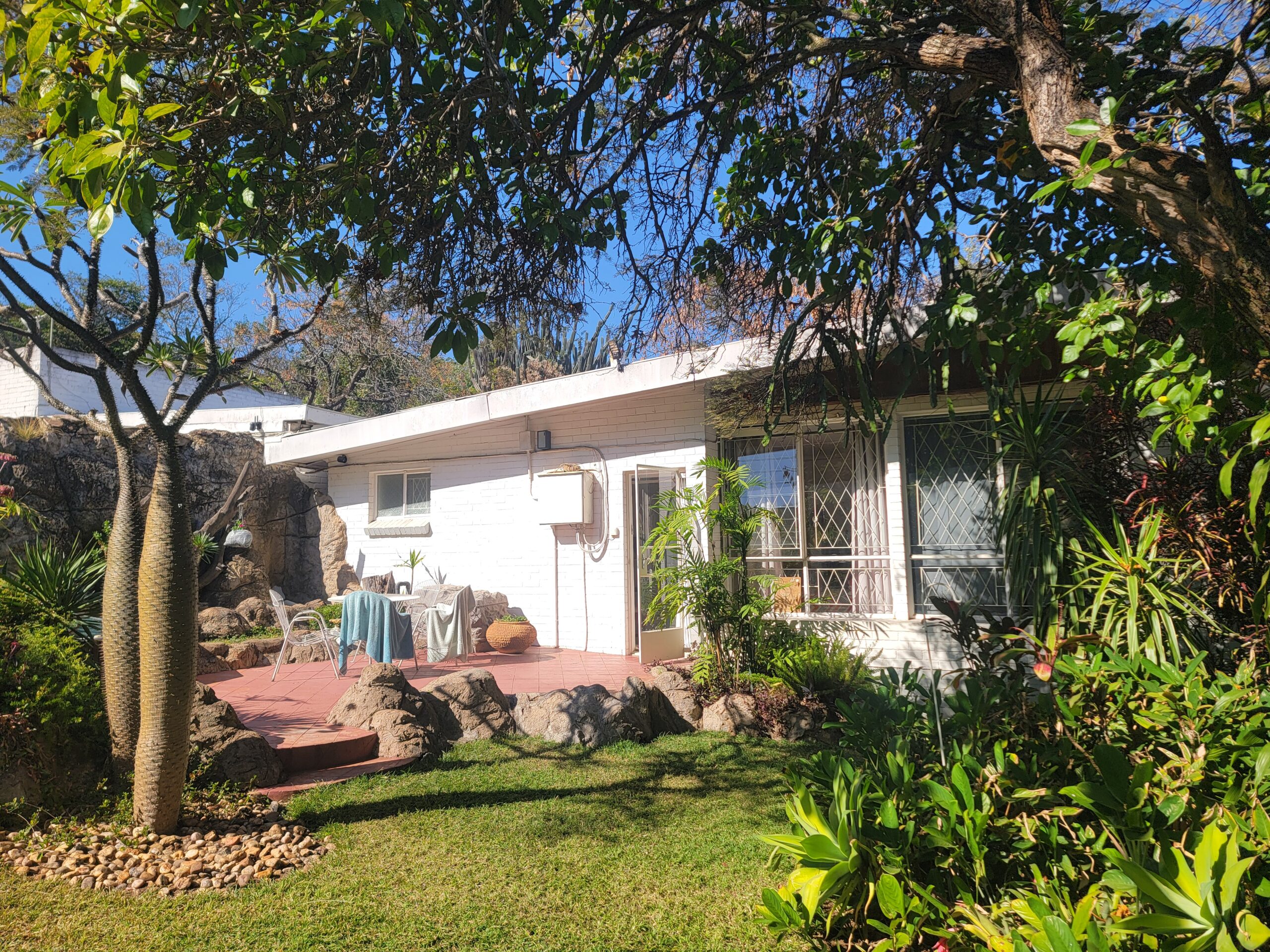 NIPHD-V8TJ – Free Standing House in Hillside For Sale, property photo 31