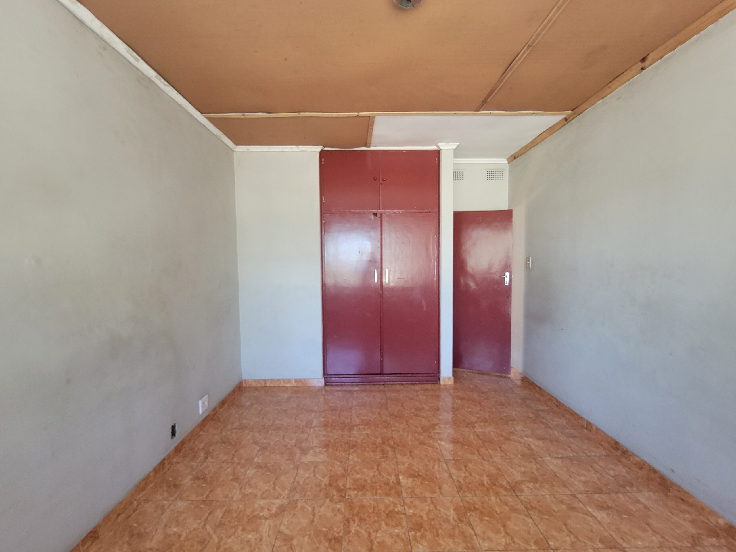 NIPHD-7M5O – Apartment in CBD For Sale, property photo 5