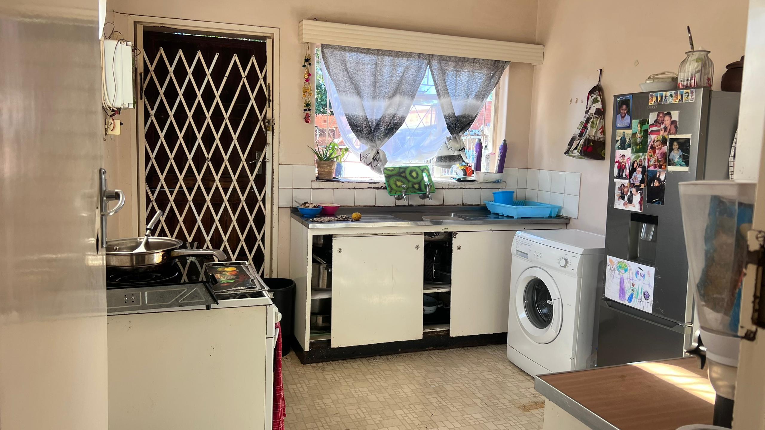 NIPHD-7LNA – Free Standing House in Mahatshula For Sale