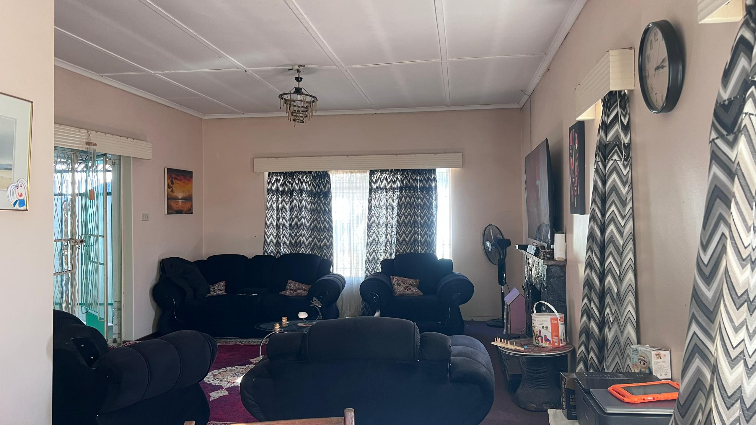 NIPHD-7LNA – Free Standing House in Mahatshula For Sale