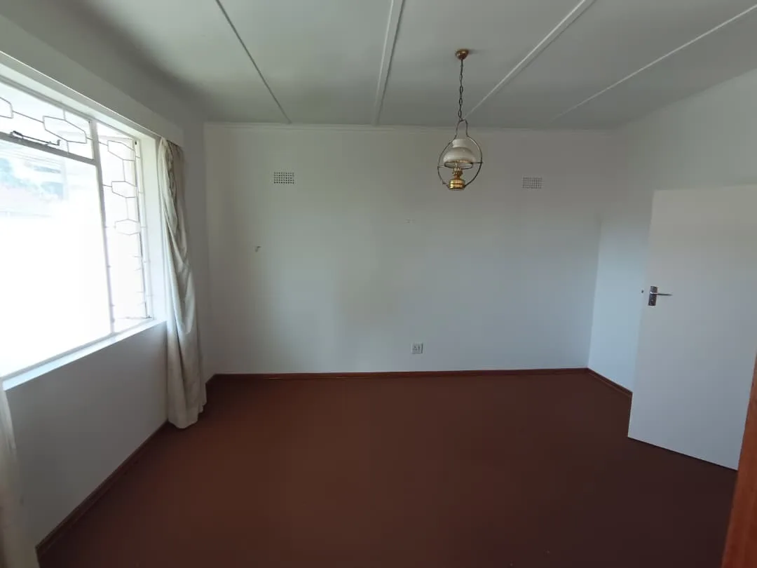 NIPHD-P0W7 – Free Standing House in Hillside For Sale, property photo 12
