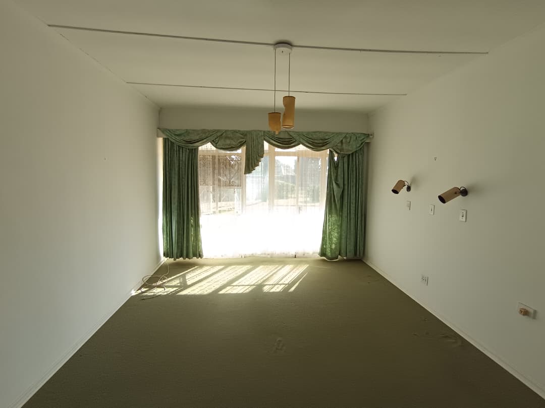 NIPHD-P0W7 – Free Standing House in Hillside For Sale, property photo 17