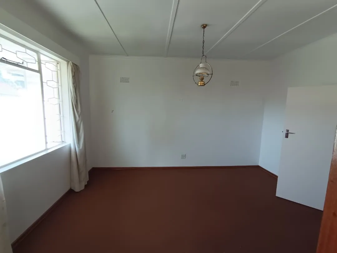 NIPHD-P0W7 – Free Standing House in Hillside For Sale, property photo 18
