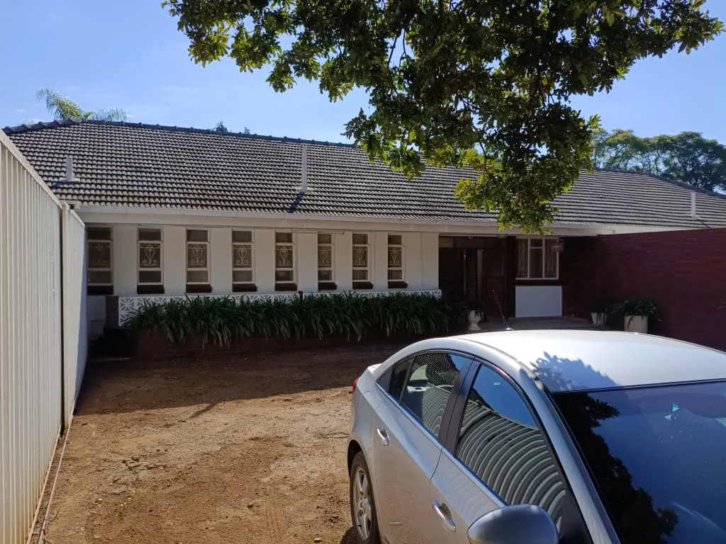 NIPHD-P0W7 – Free Standing House in Hillside For Sale, property photo 5