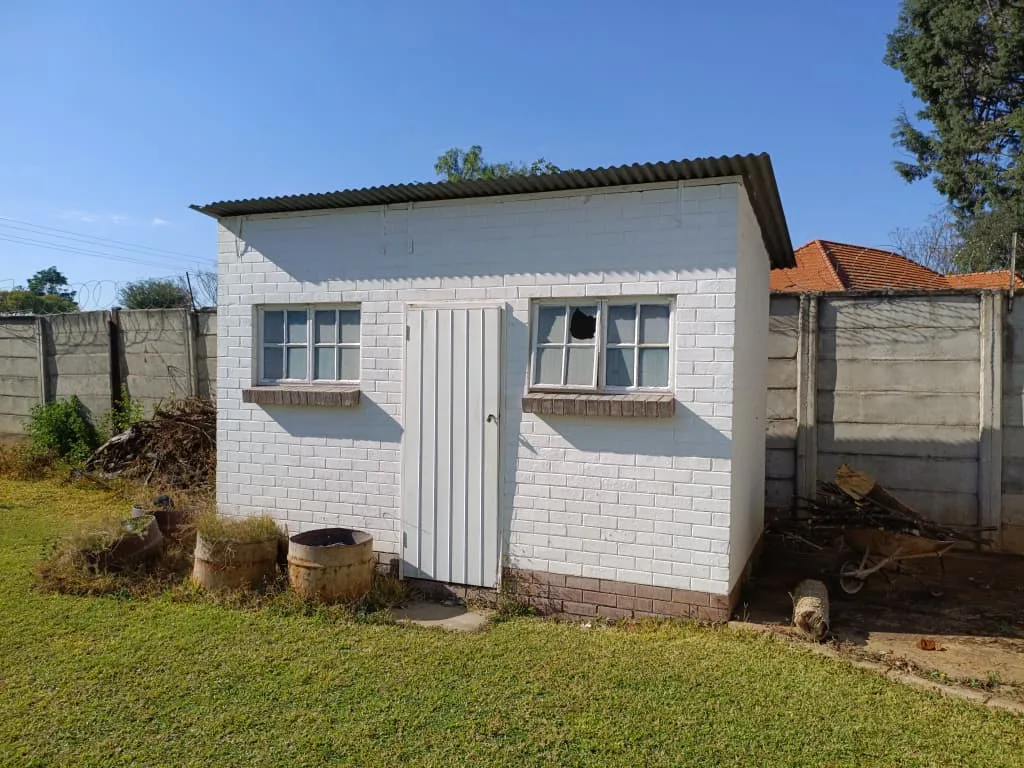NIPHD-P0W7 – Free Standing House in Hillside For Sale, property photo 23
