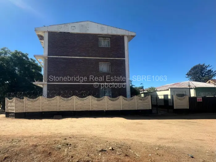 NIPHD-UQET – Apartment in CBD For Sale, property photo 3