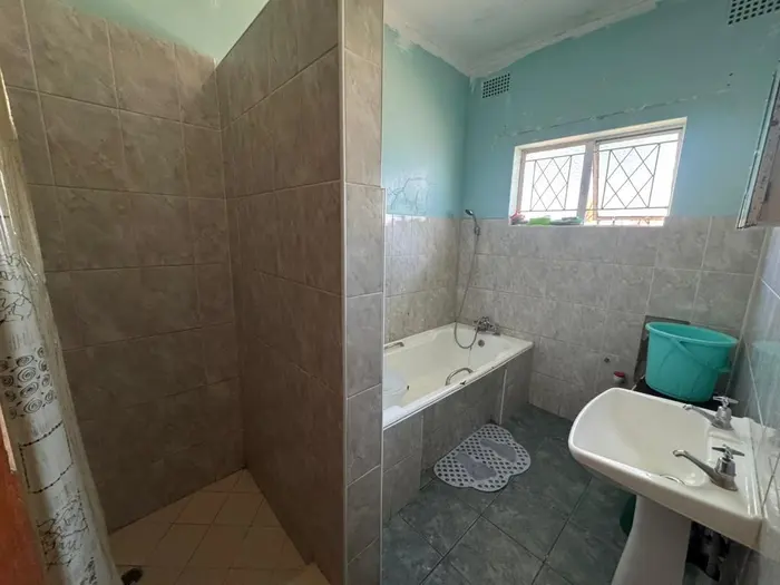 NIPHD-7ED4 – Free Standing House in Manningdale For Sale, property photo 10