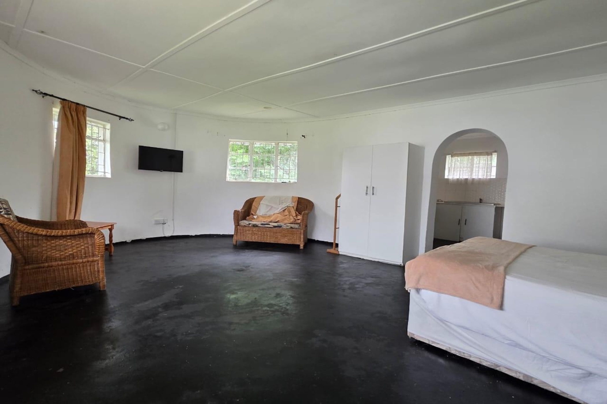 NIPHD-459V – Free Standing House in Burnside For Sale, property photo 11